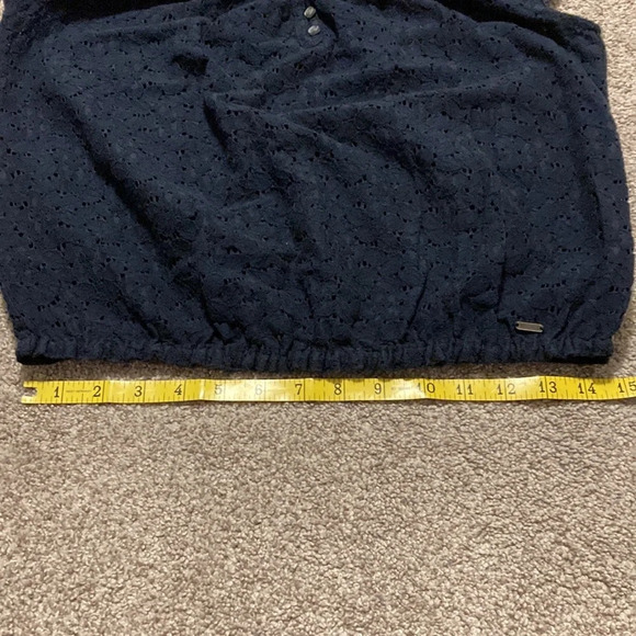 Hollister Navy Lace Cap Sleeve Top M - Picture 12 of 15